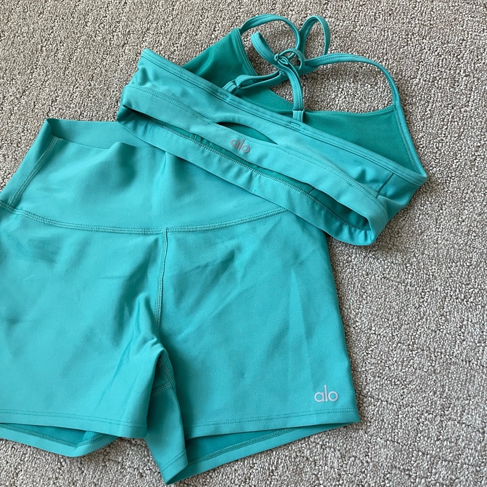 Alo set